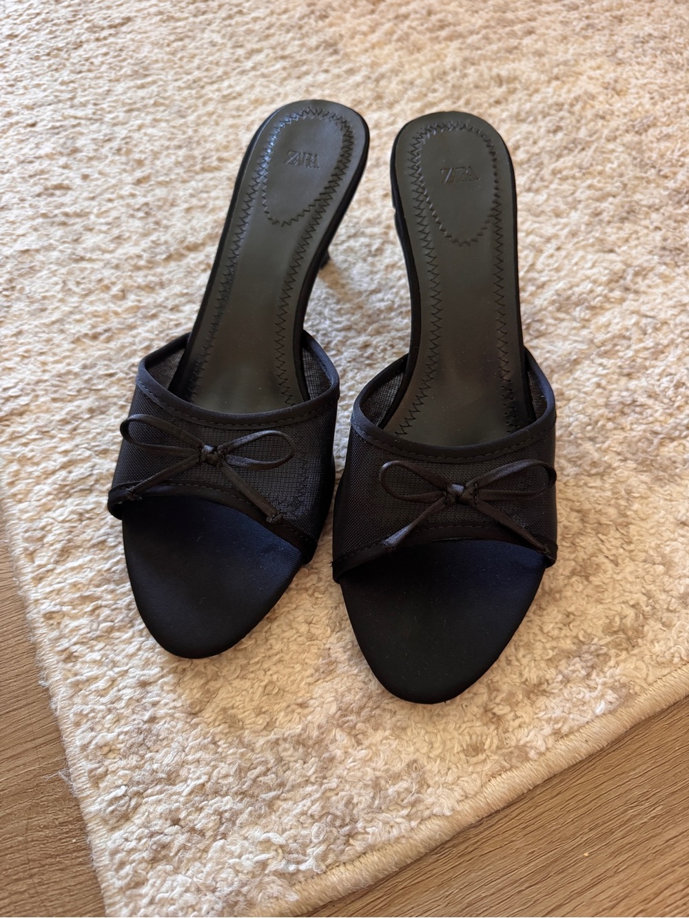Zara Black Bow Slide Mules - Picture 2 of 4